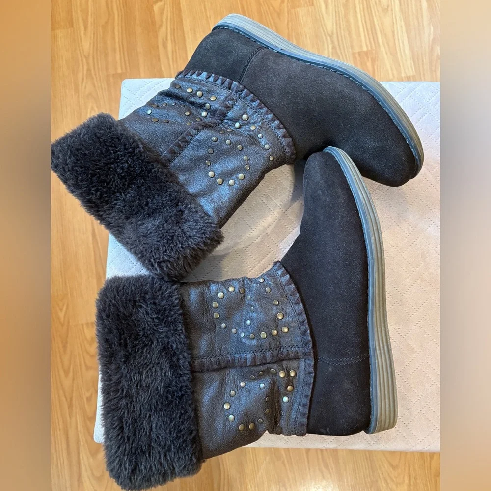 Roberto Vianni Brown suede flat heel boots with faux fur trim - size 9M - Picture 1 of 11